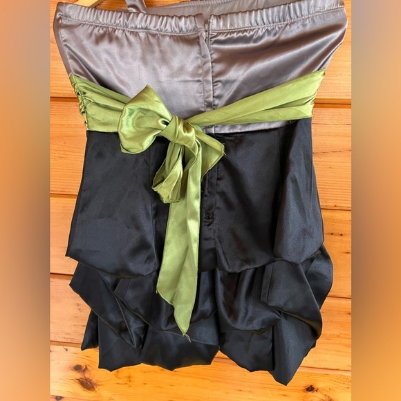 Speechless Gray Green One Shoulder Mini Party
Formal Dress 11 - Picture 3 of 5